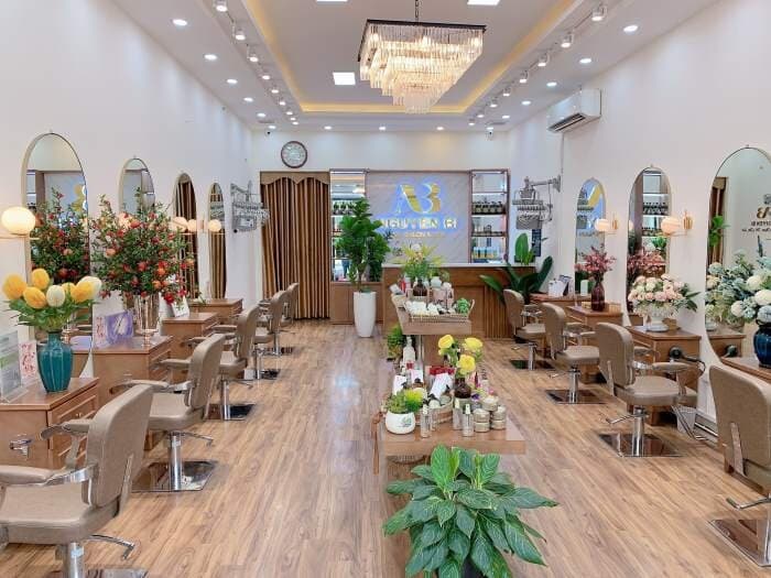 Dịch vụ salon làm tóc, làm móng