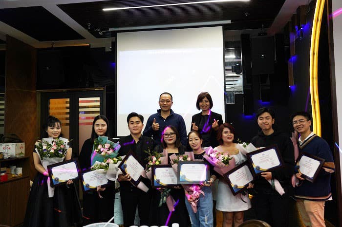 bepos-vinh-danh-phong-ban-co-thanh-tich-tot-2022