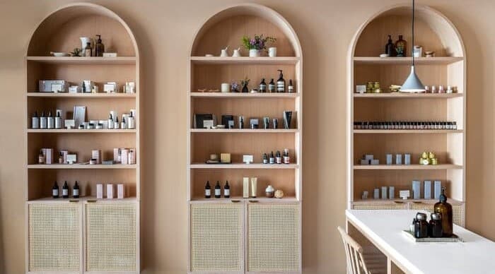 tu-dung-my-pham-spa-mini-tiet-kiem-dien-tich