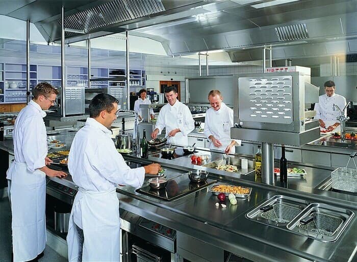 Cách quản lý bếp tại nhà hàng lớn
