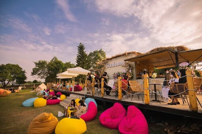 mo-hinh-cafe-camping-doc-dao