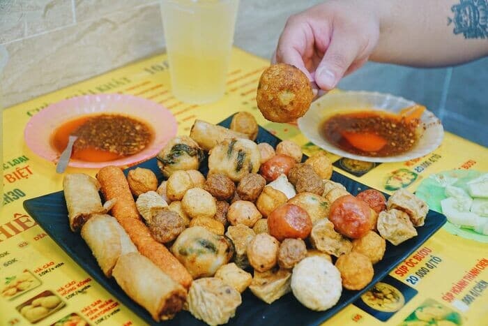 Mo Quan An Vat Can Nhung Gi