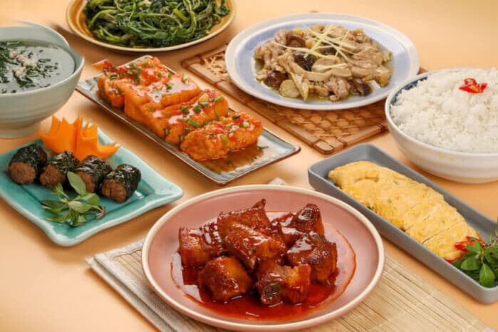 Trình bày các món cơm bình dân ngon, đẹp mắt