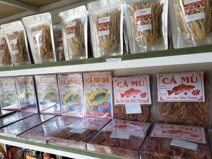 Buôn bán các thực phẩm sấy khô