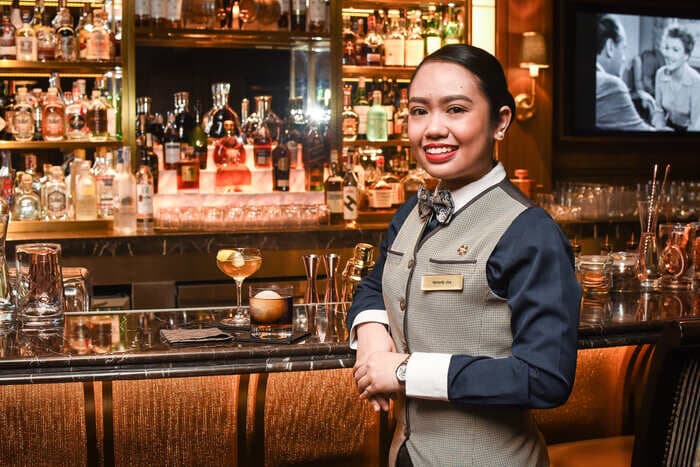 Mẫu đồng phục Bartender áo gile