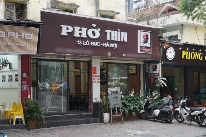Bảng hiệu quán phở đẹp và độc đáo giúp thu hút nhiều thực khách đến quán