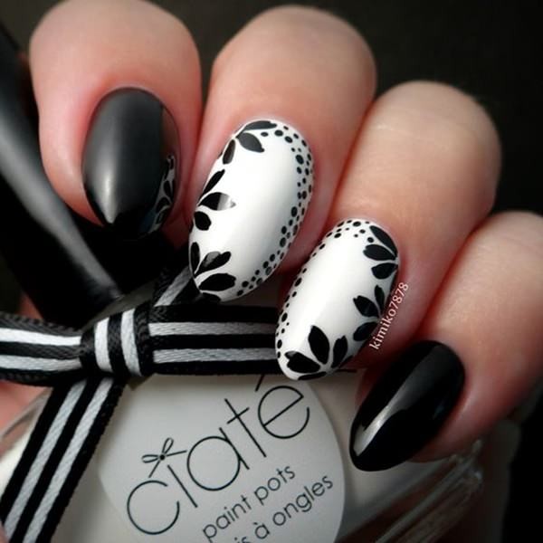 trending-nails-designs-in-black-5