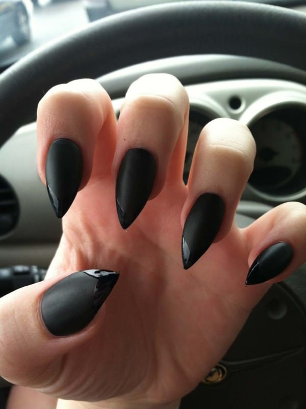 trending-nails-designs-in-black-1