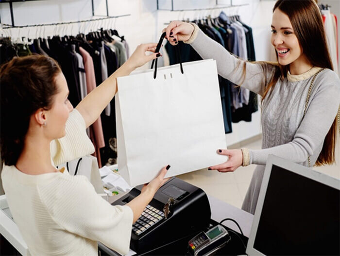 Quản lý nhân viên shop thời trang tránh thất thoát, gian lận hàng hóa