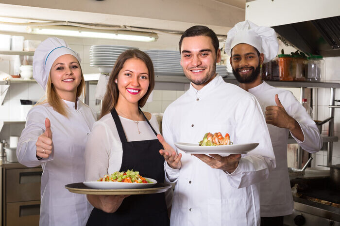 Độ bền đồng phục nhân viên phục vụ nhà hàng