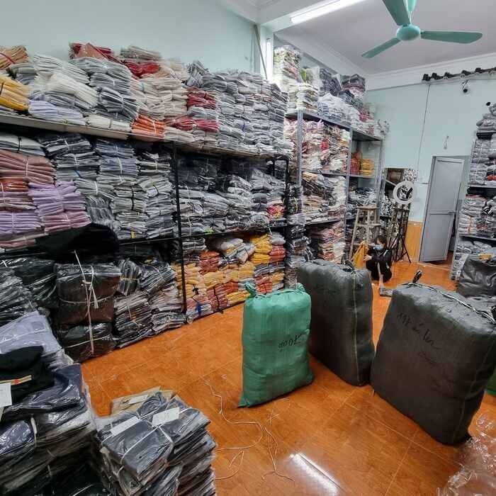 Mở shop quần áo với 50 triệu kiểm kê kho