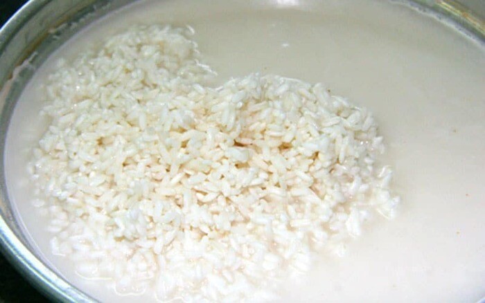 Chọn gạo nếp và ngâm gạo 