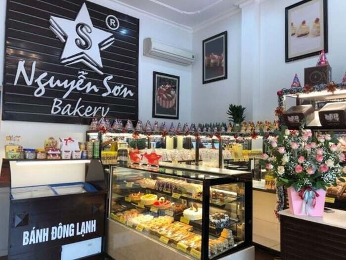 Nguyễn Sơn Bakery cung cấp bánh ngọt cho quán cafe