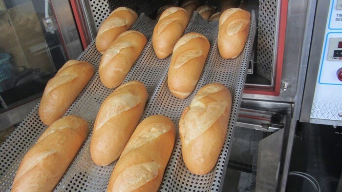  Gần chợ nên kinh doanh gì nên mở lò bánh mì