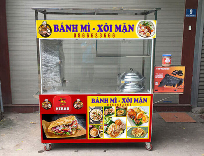 Xe đẩy bán bánh mì, xôi mặn